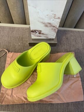 Miu Miu logo clogs